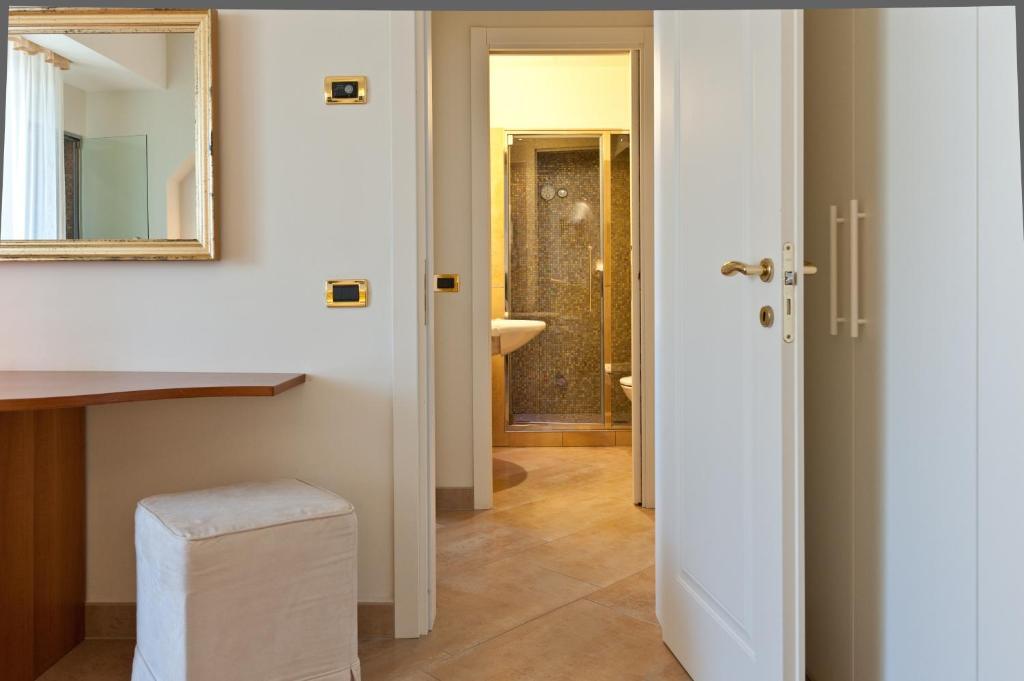 Hotel Derby Exclusive Milano Marittima Pokoj fotografie